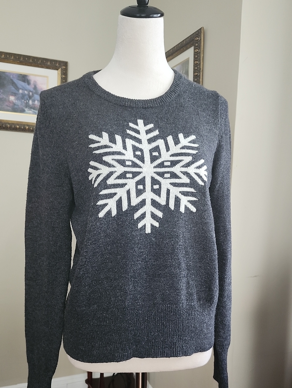 GAP Dark Gray Snowflake Crewneck Sweater , M